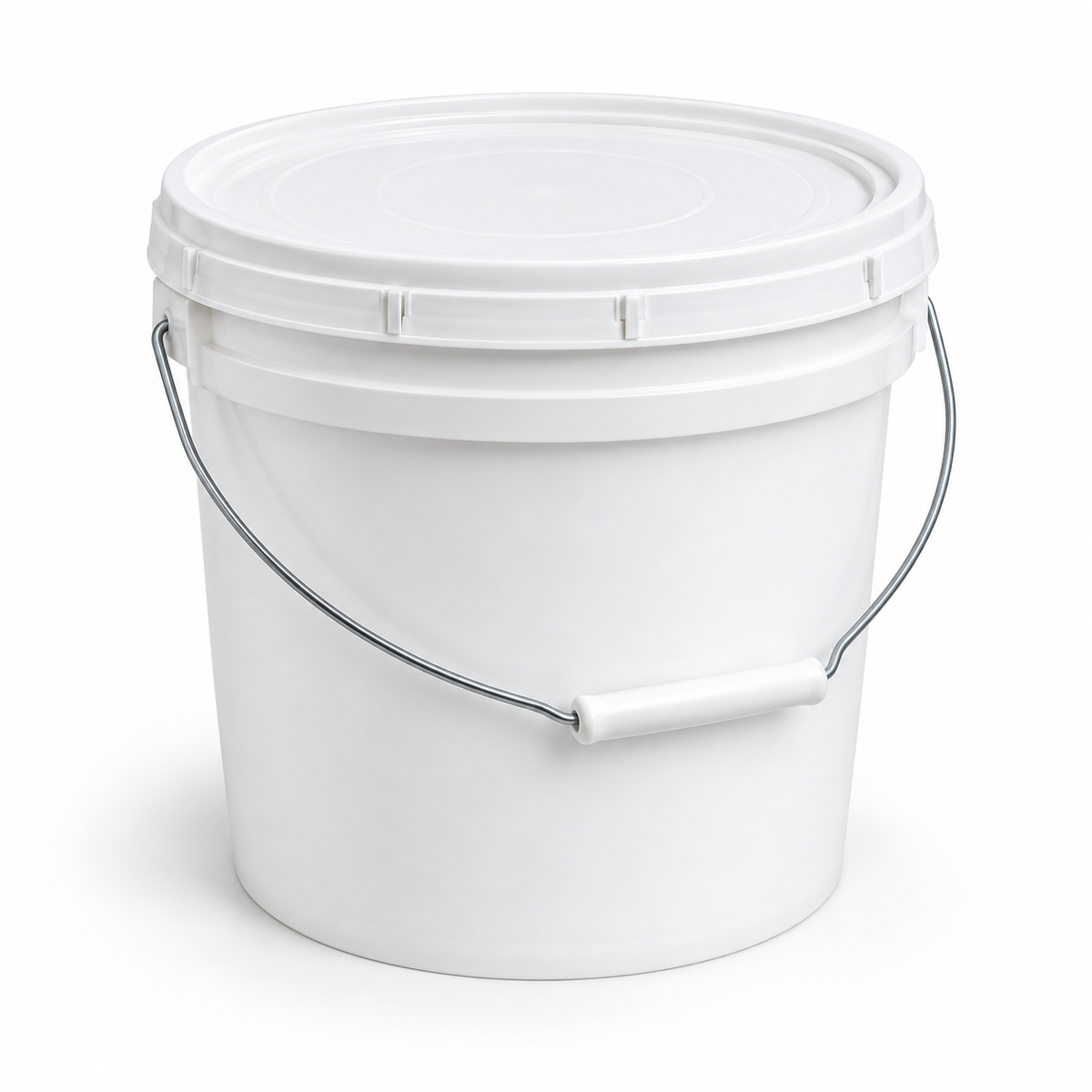 Science Essentials white pail with lid and handle 10L
